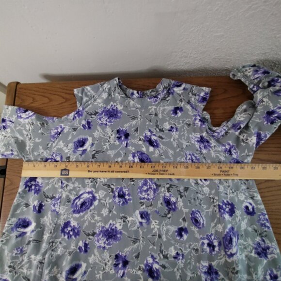 Angie Mini Dress With Cold Shoulders And Keyhole Back Size L - Picture 4 of 11